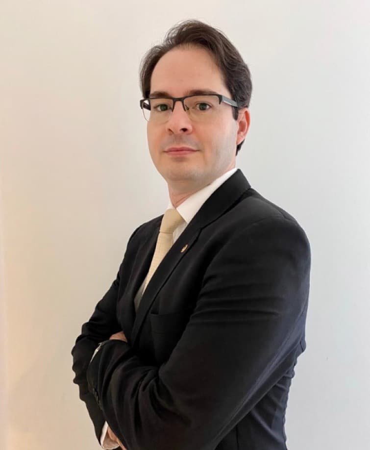 Foto do coordenador Fabiano Veiga